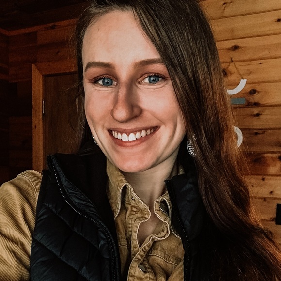 Meet your Posher, Jenna - Picture 1 of 1